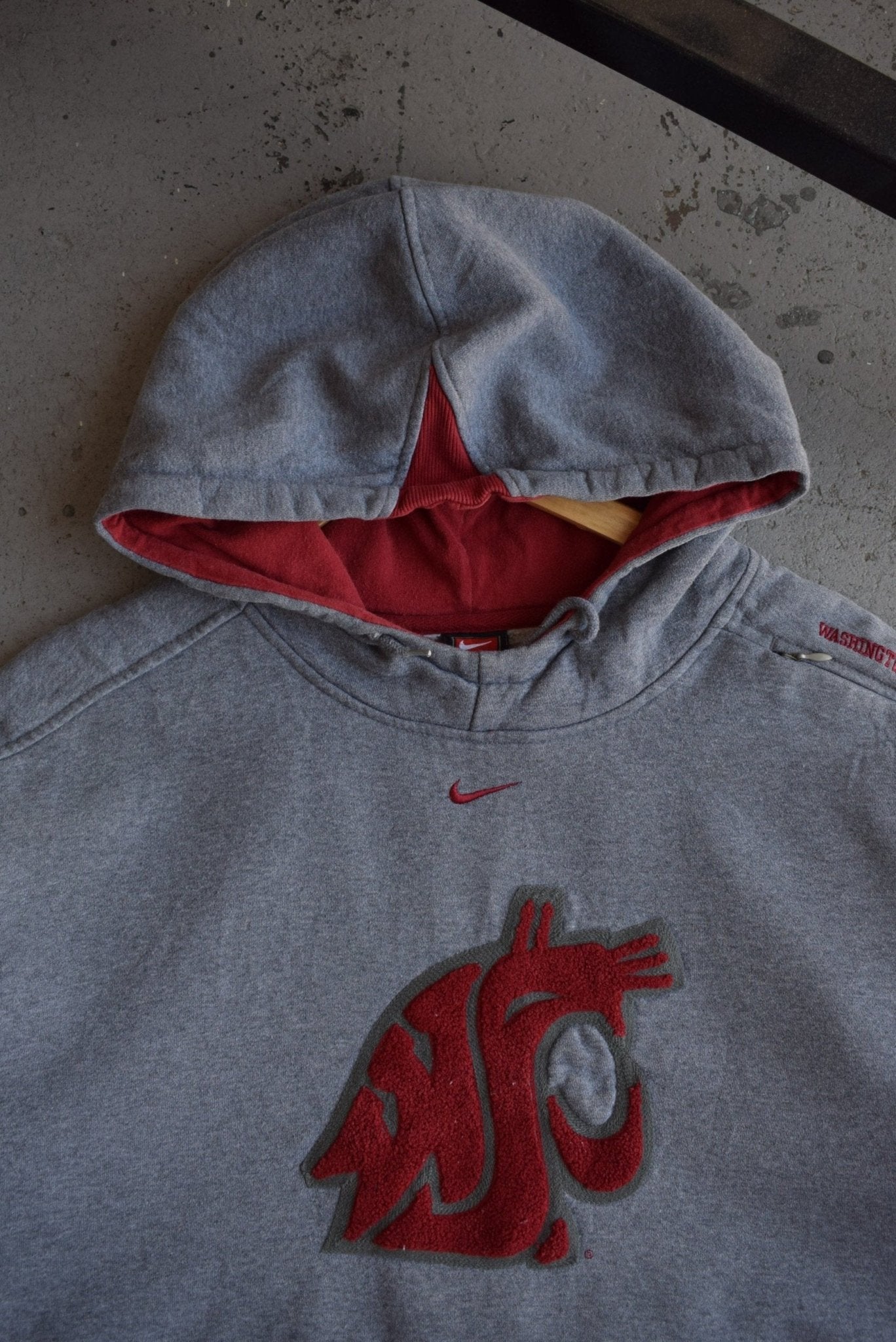 Vintage Nike x Washington State University Embroidered Hoodie (XXL) - Retrospective Store