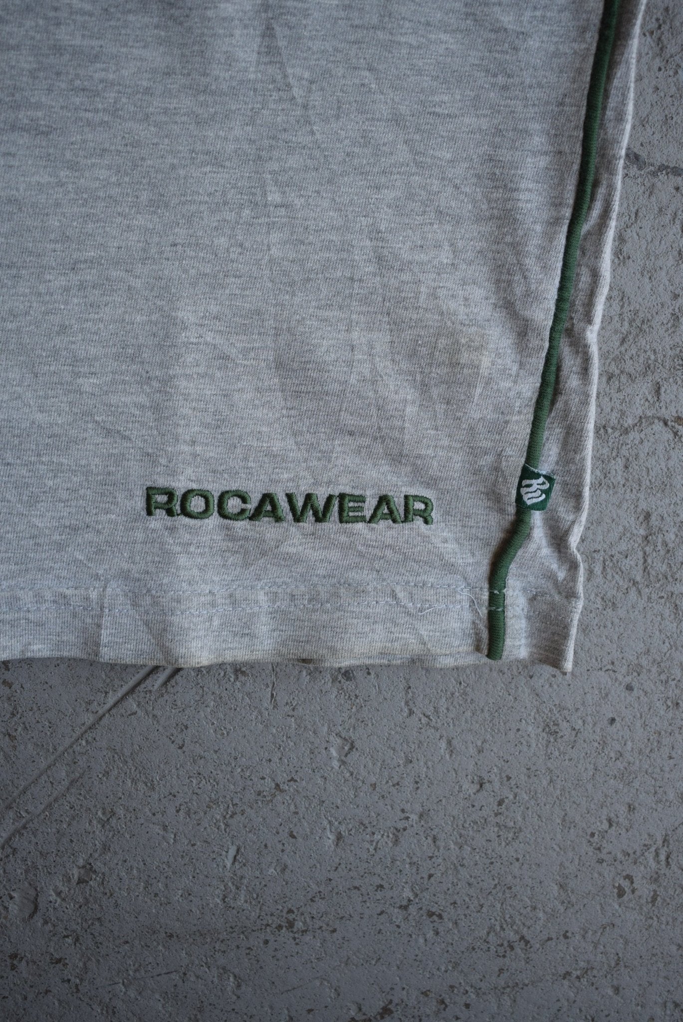 Vintage Rocawear Embroidered Tee (M/L) - Retrospective Store