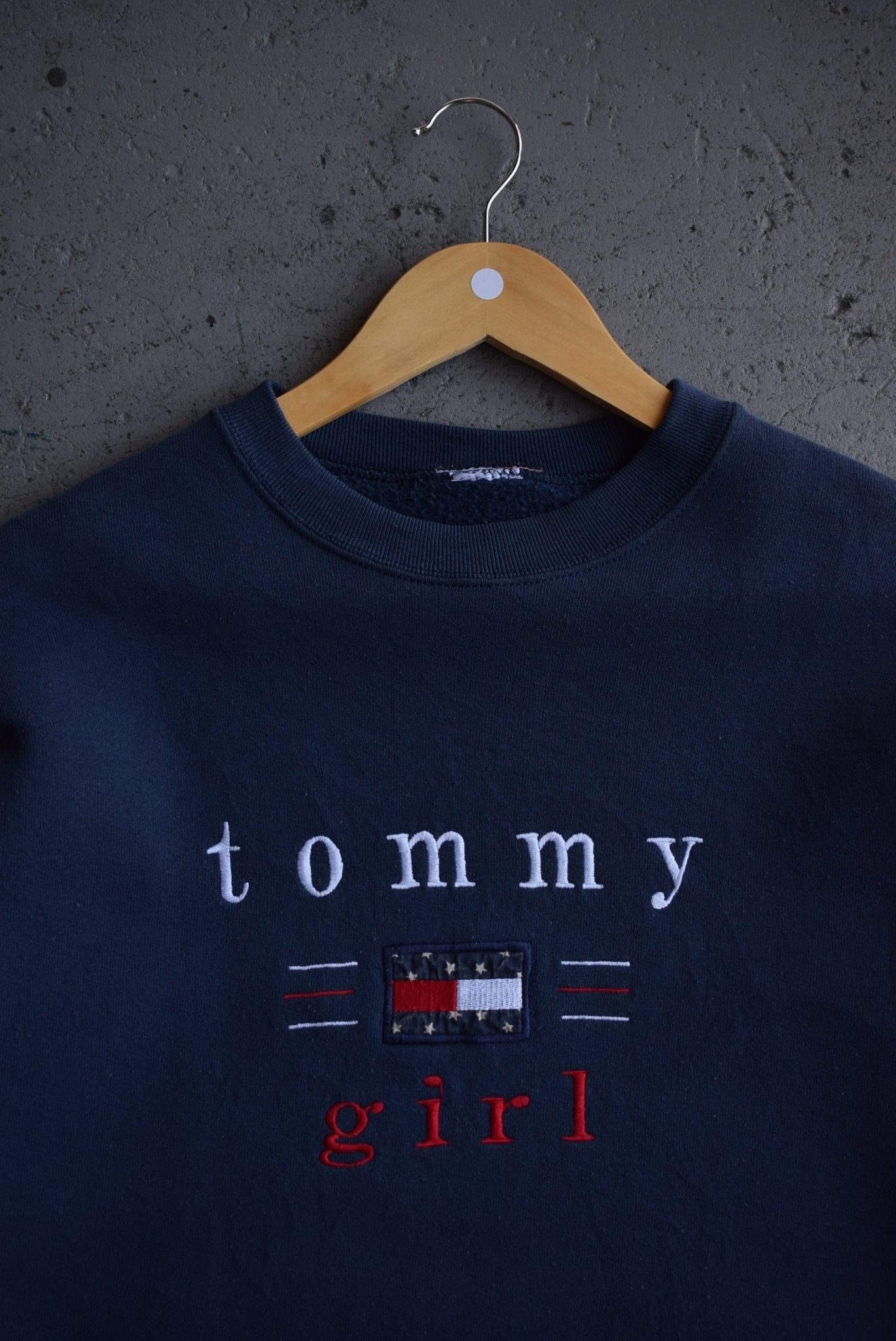 Vintage Tommy Hilfiger 'Tommy Girl' Embroidered Crewneck (L) - Retrospective Store