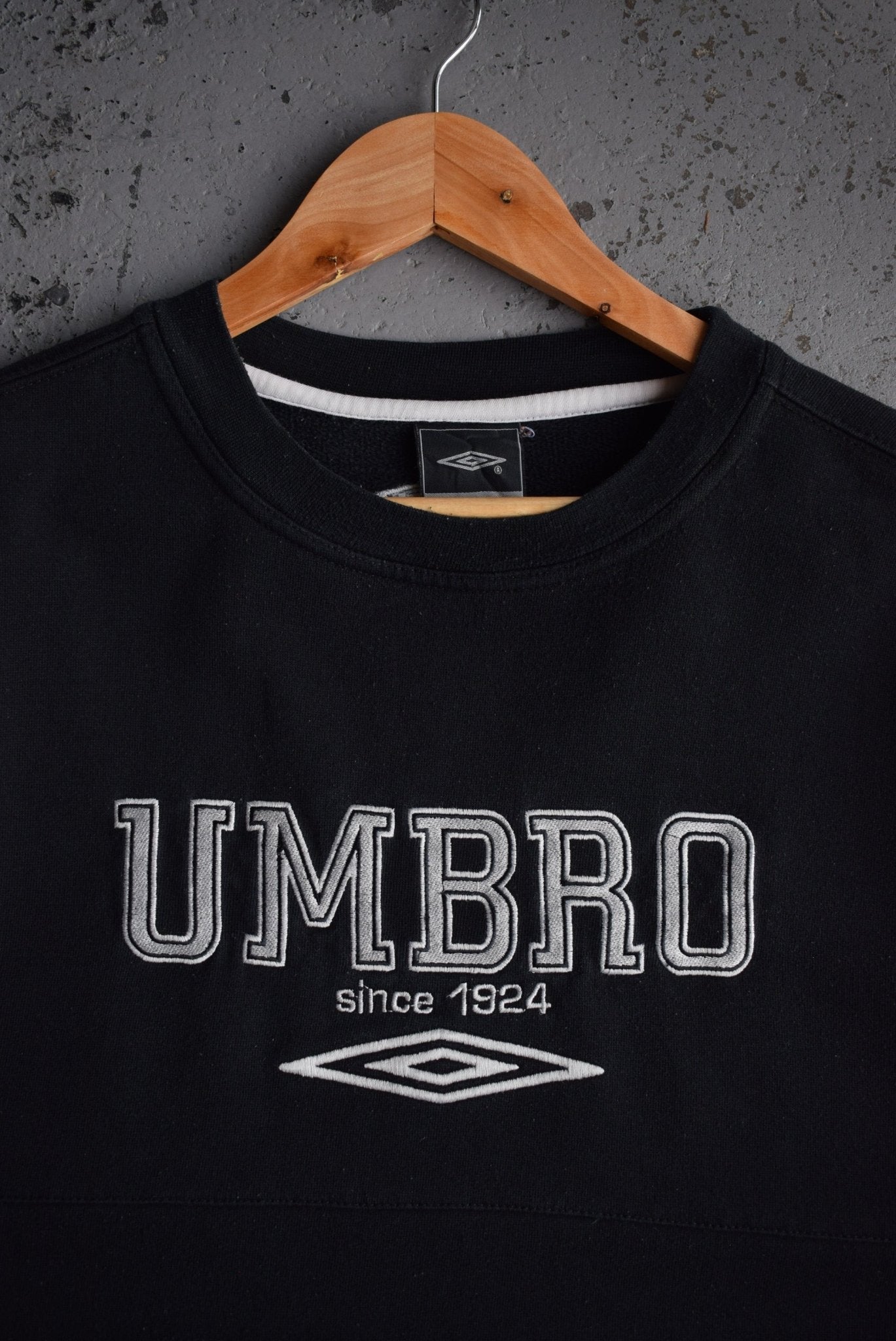 Vintage Umbro Embroidered Spellout Crewneck (L) - Retrospective Store