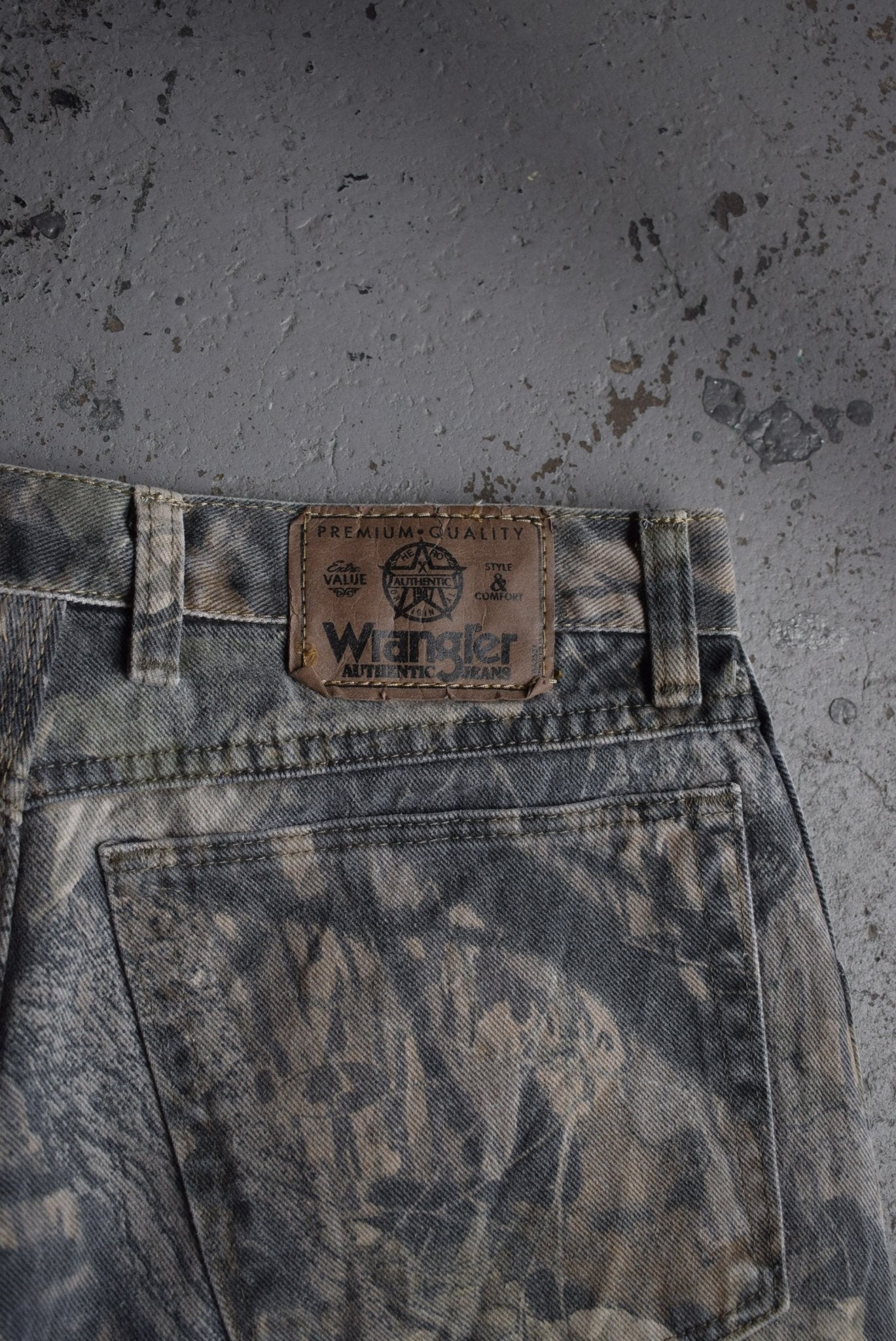 Vintage Wrangler Real Tree Pants (30) - Retrospective Store