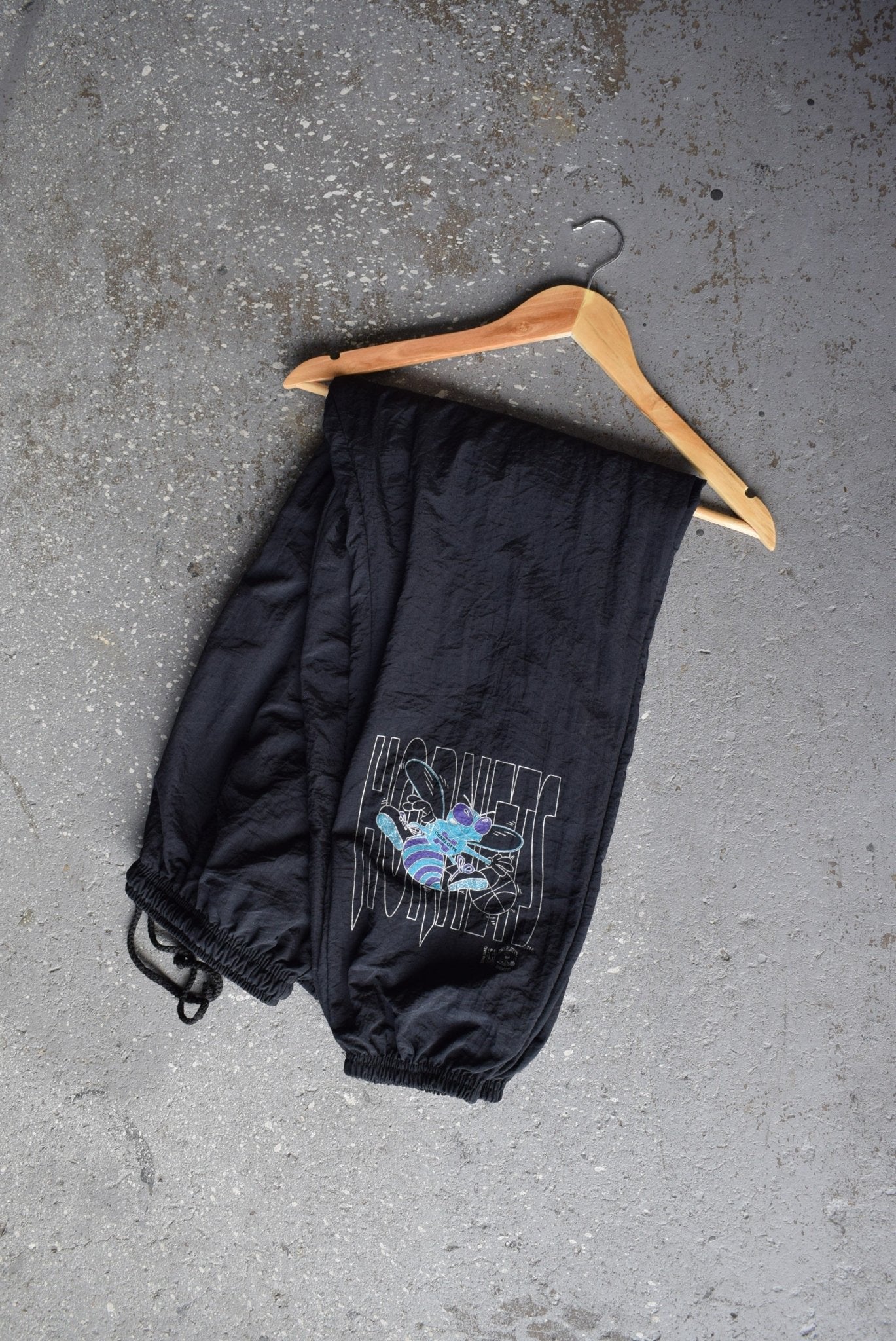 Vintage 90s NBA Charlotte Hornets Warm Up Pants (L/XL) – Retrospective Store